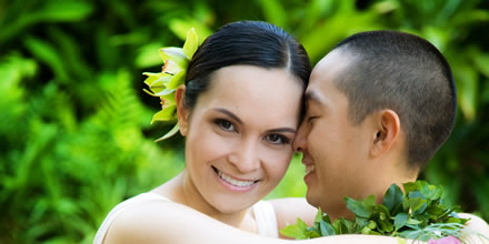 Kellie's wedding photo - Waikiki, Hawaii